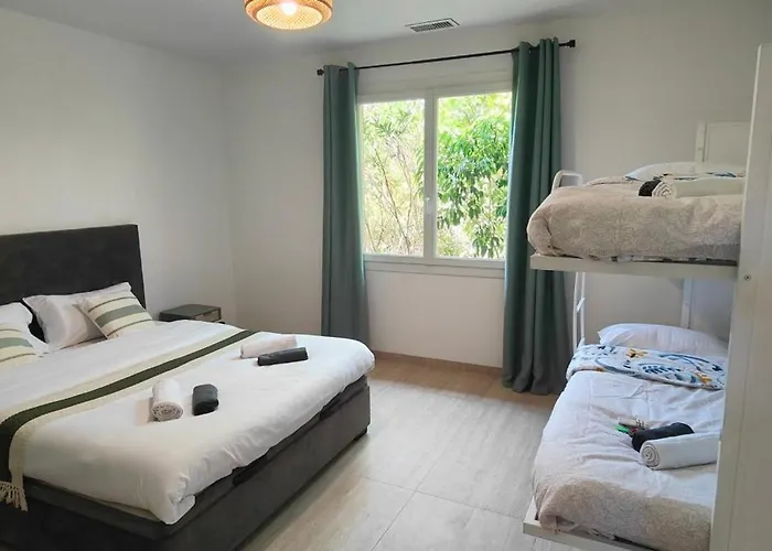 Superb House With Pool In Saint-raphael *